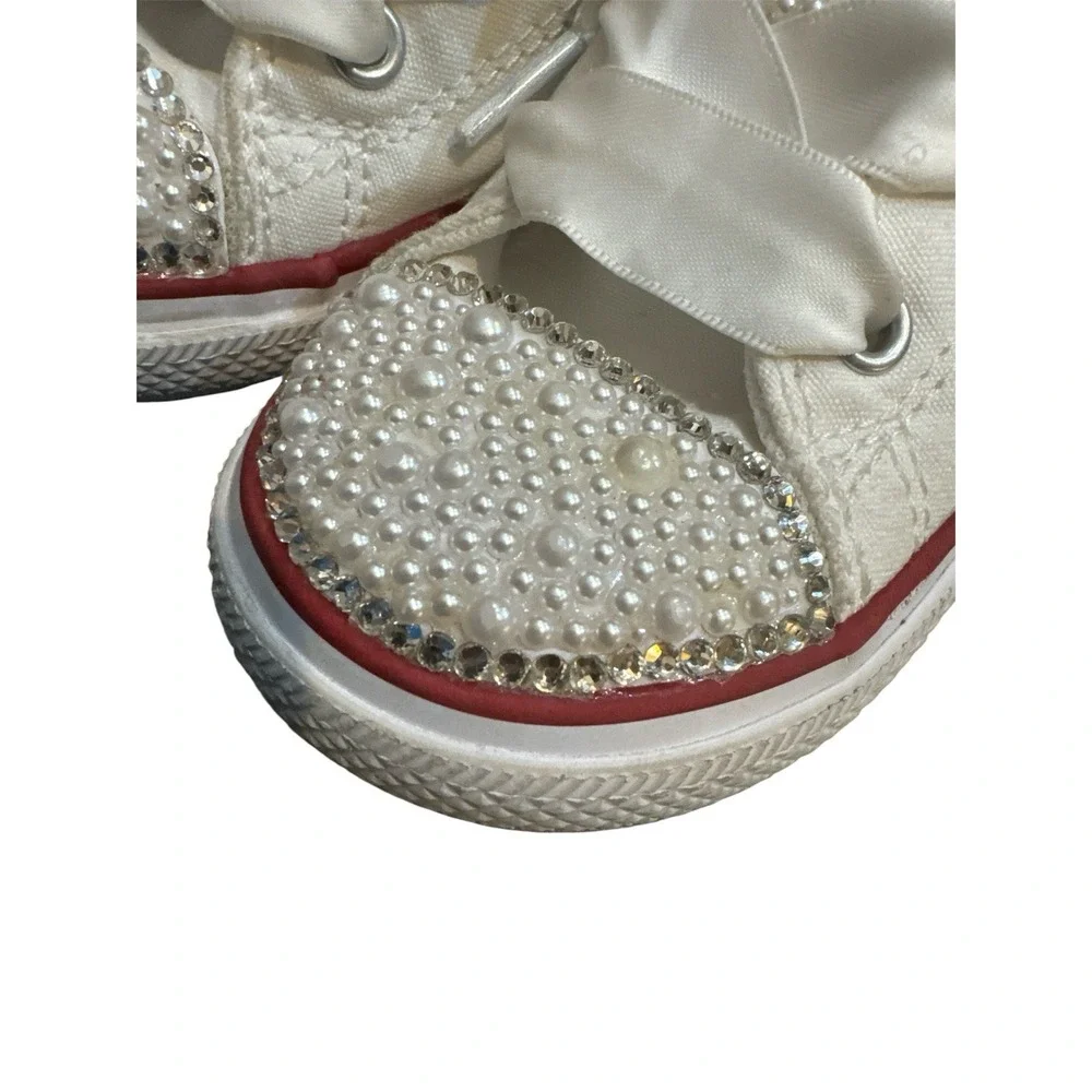 Converse White Customized Bling Pearl Embellished Size 10 Child‎ Sneaker